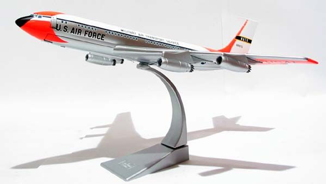 1/144 Boeing VC-137A Stratolifter, USAF MATS Andrews AFB, 1959 (r)