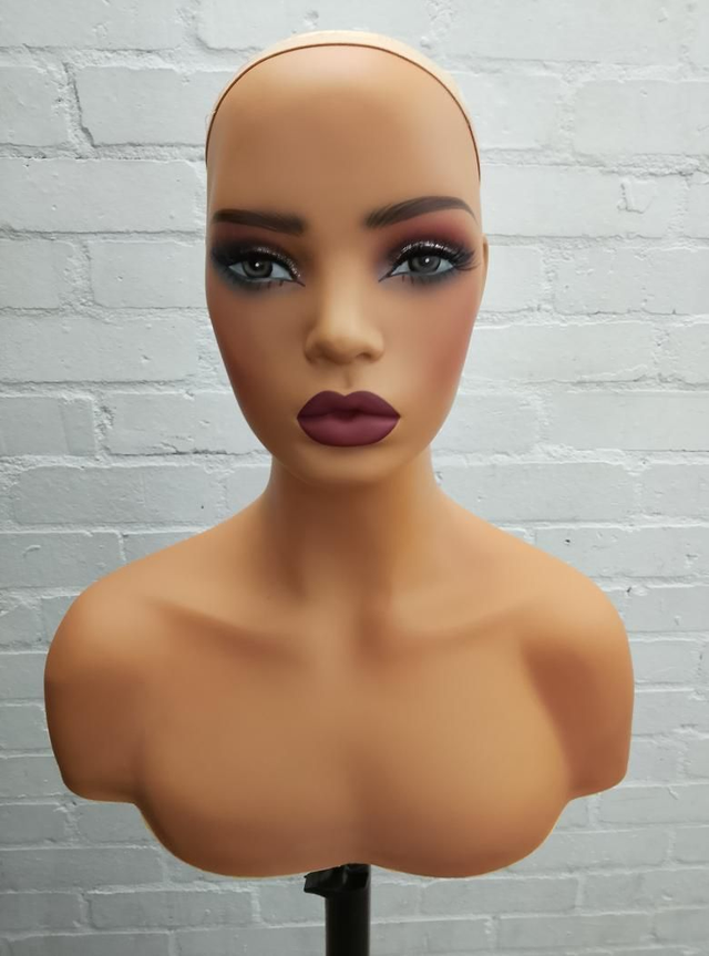 Professional Mannequin Display Heads with Shoulders
