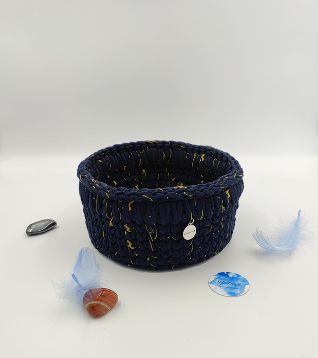 Panier rangement imprimé noir et jaune, base en bois rond