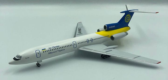 1/200 Tupolev Tu-154M Air Ukraine 1/200 UR-85707
