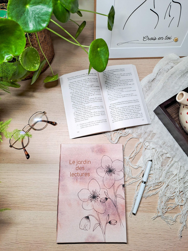 Le jardin des lectures aux hellébores marron glacé