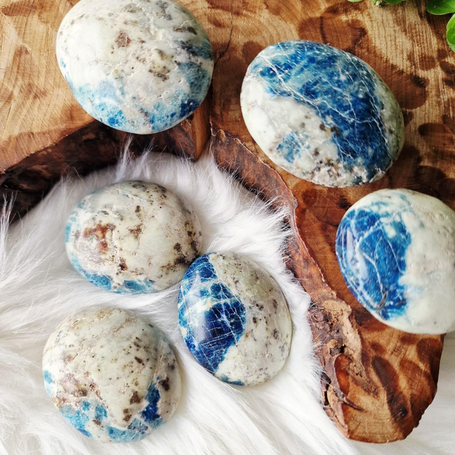 Blue Apatite in Jasper palm