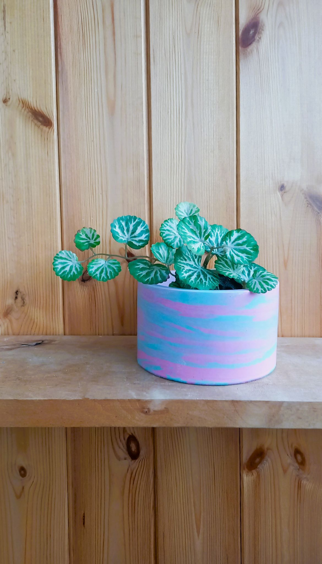 Doniczka marble, niebiesko-rózowa