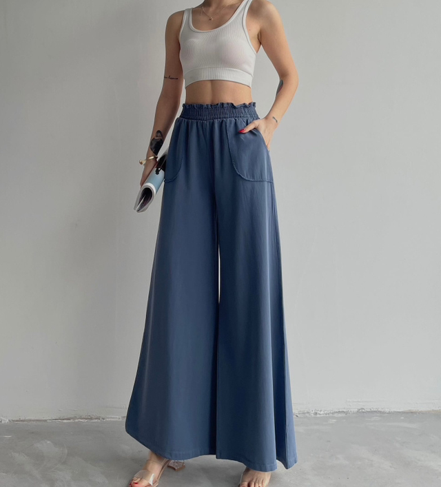 66-3. Pantalon ample Gabardine