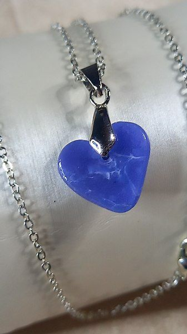 Collier "cœur saphir"