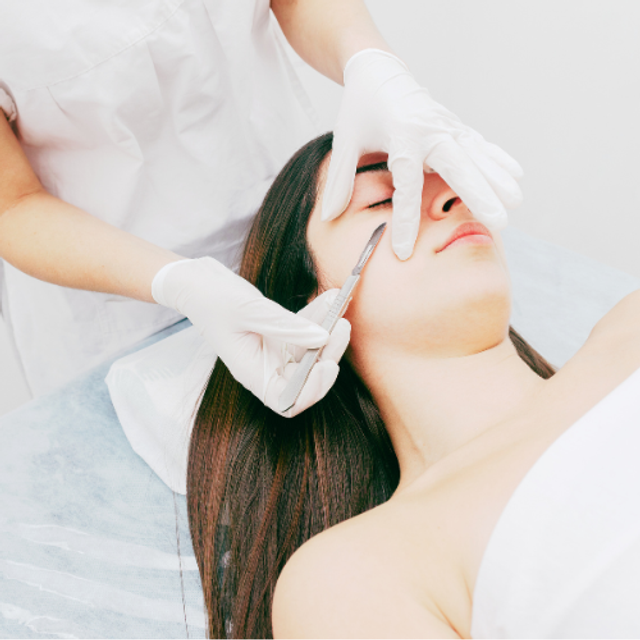 Gesichtsbehandlung Dermaplaning Bonn - 60 Minuten Geschenk Gutschein