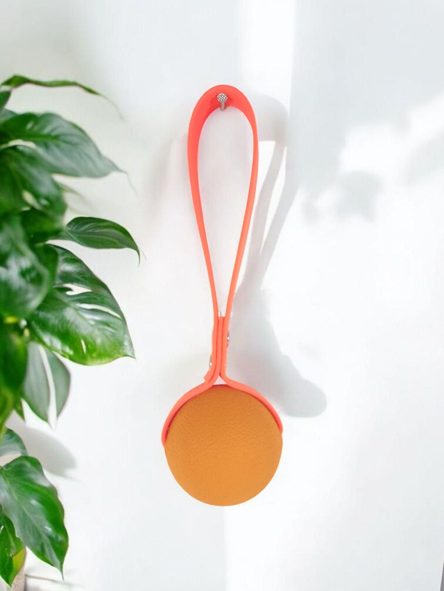 Lance-Balle Design pour Chien – Orange Éclatant
