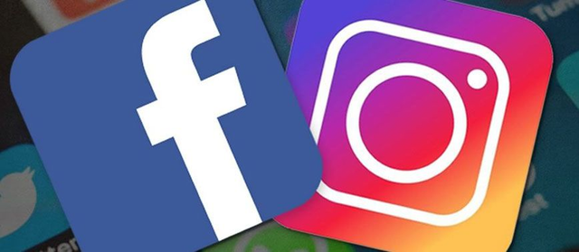 Instagram or Facebook Feed