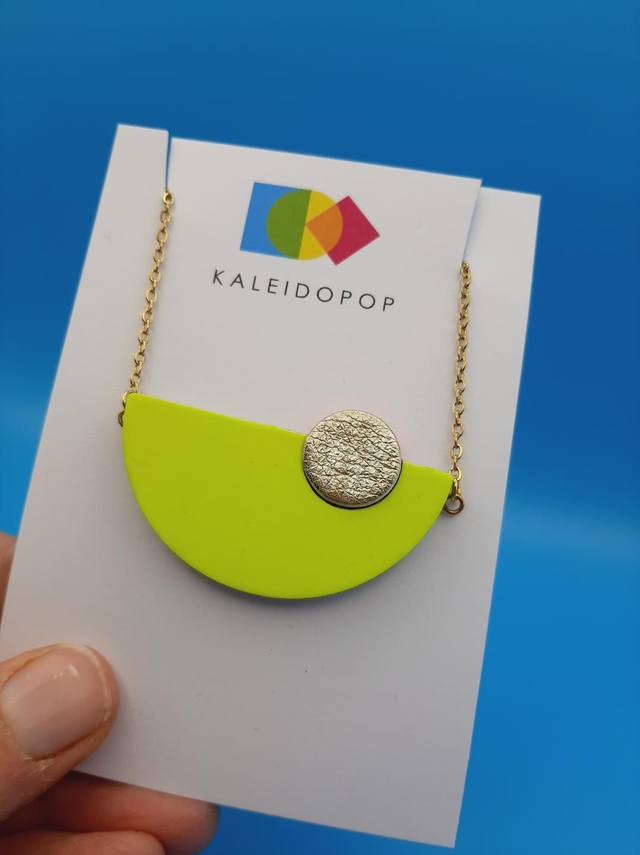 Semi-circular pendant - yellow