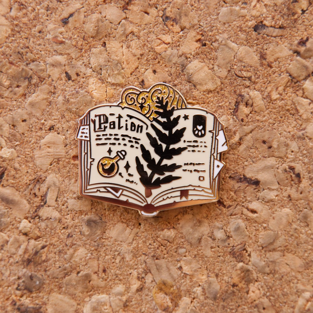 Pin's - Livre de potions