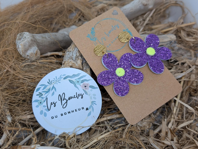 Boucles d&#039;oreilles Baby Marguerite violet paillettes bm104
