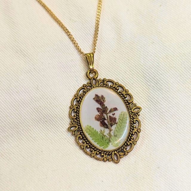 Vintage Flower Pendant | Necklace