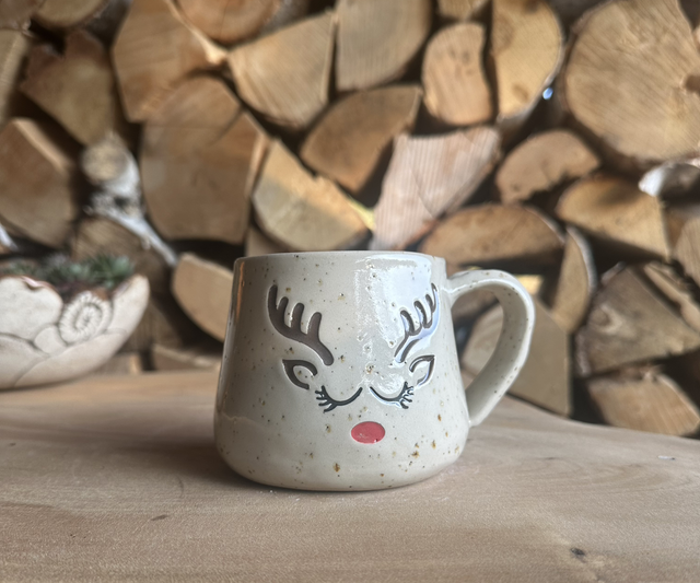 Rentier-Tasse – handgemacht & liebevoll bemalt