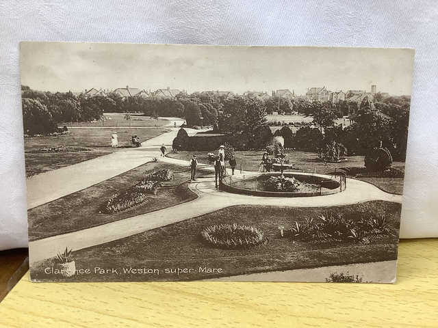 Weston-Super-Mare, Clarence Park, Somerset, F. Keeping & Co. vintage postcard. Our Ref No. R700 £3.00