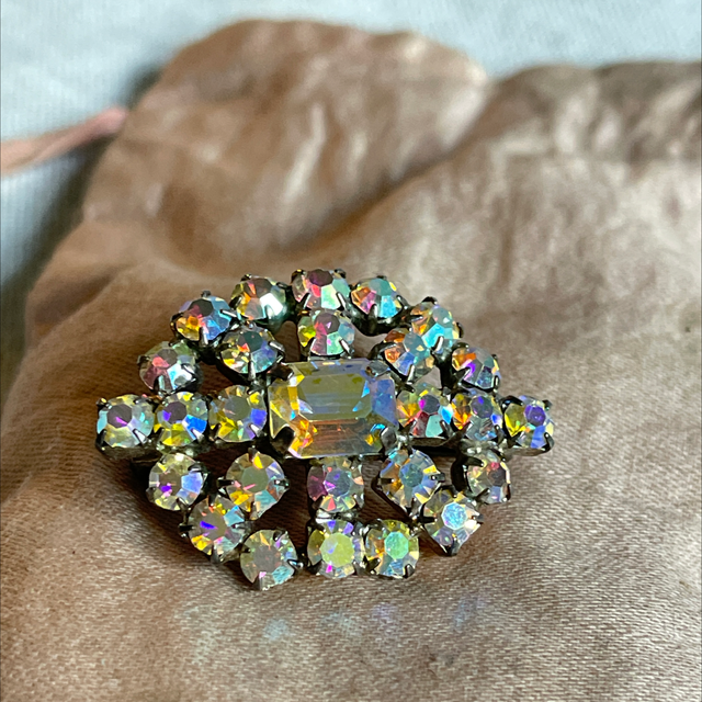 Art Déco Brosche Aurora Borealis 