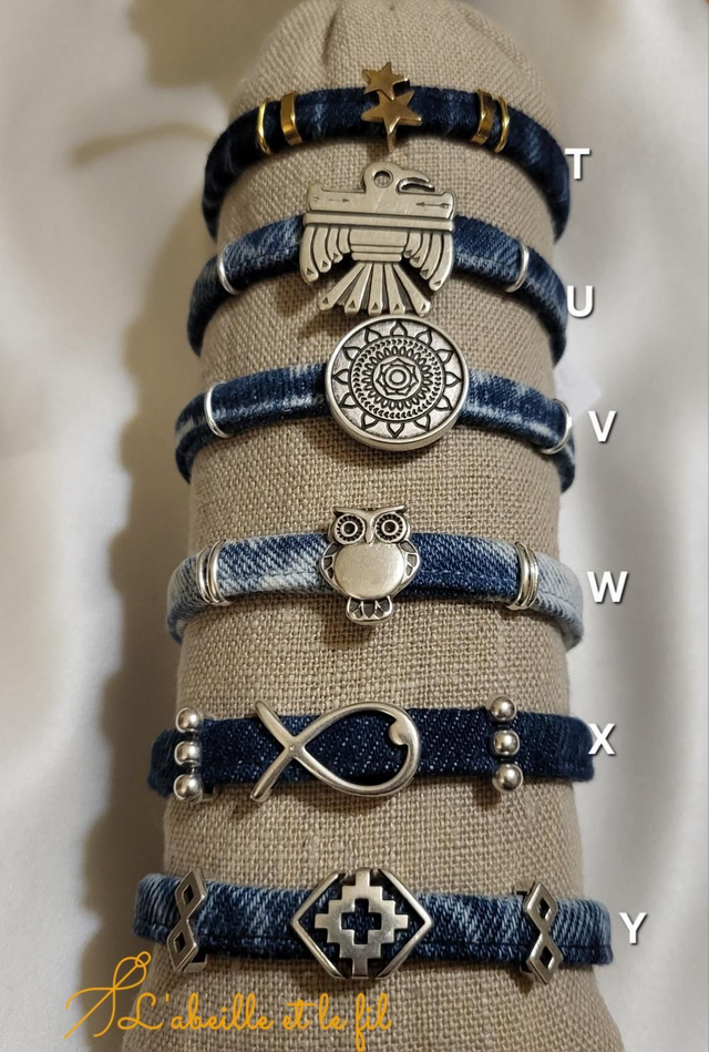 Bracelets iel  TUVWXY