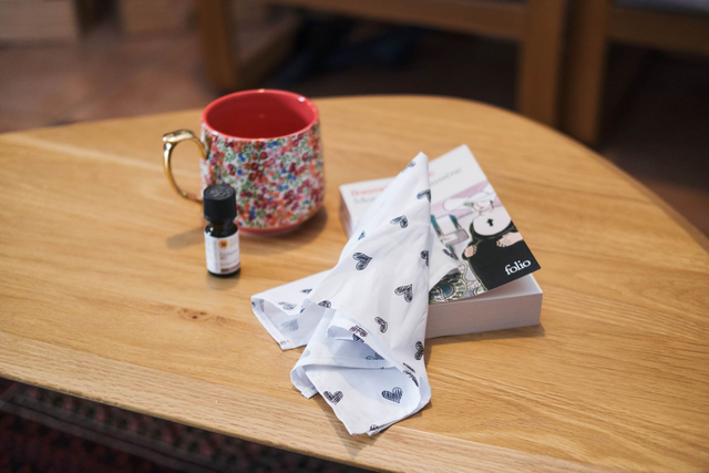 Mouchoir en coton motifs "Coeurs"