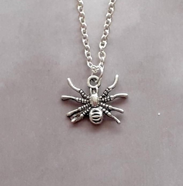 Small Spider Necklace 