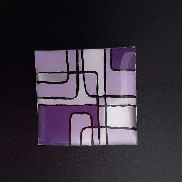 Broche grand carré collection vitrail-camaïeu de violet-mauve-argent-blanc