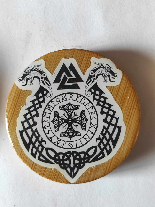 Décapsuleur Vikings symbole norse runes dragon 