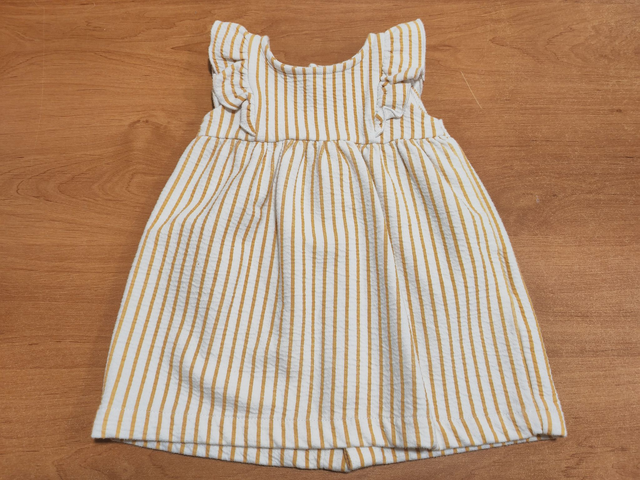 Robe rayée en 6 mois