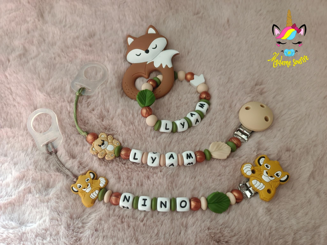 1 Attache tétine + 1 Attache tétine Idole + 1 Hochet