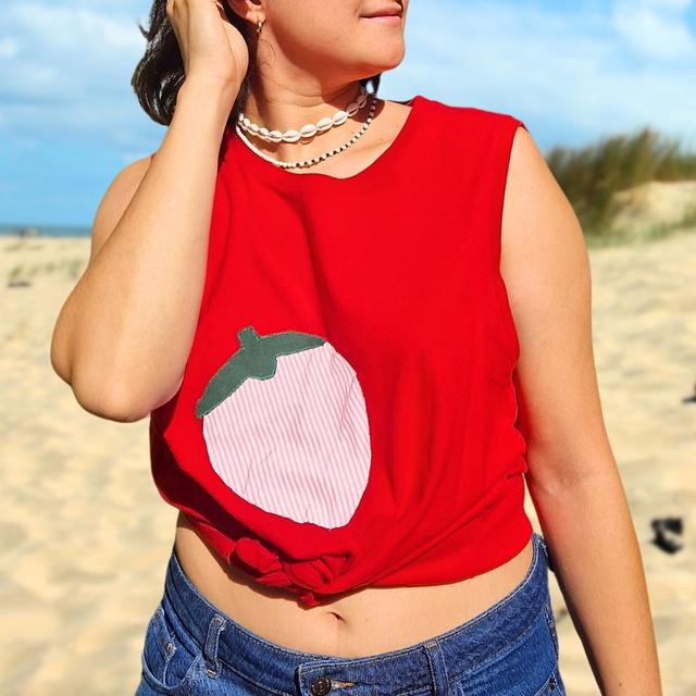 Débardeur upcyclé patchwork fraise – Taille L  XL