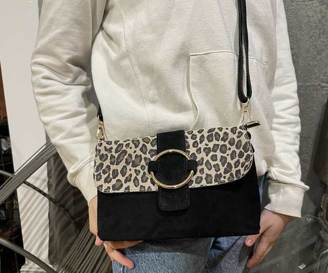 Sac en daim léopard