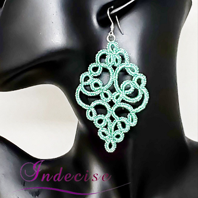 Boucles d'oreilles chandelier turquoise scintillant, crochets et pampilles en acier inoxydable - Créations Indecise
