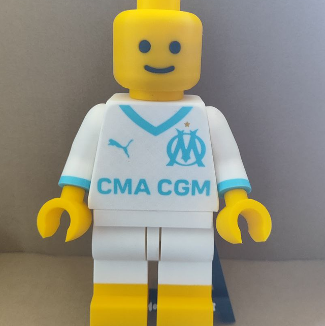 Homme de brick foot 20cm