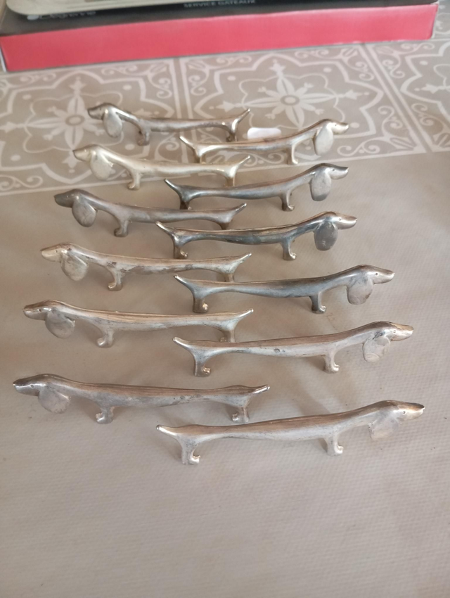 Ensemble 12 supports à couverts métal argenté teckel