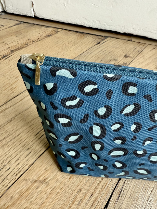 Trousse de toilette - tissu intérieur imperméable - LEOPARD bleu petrole