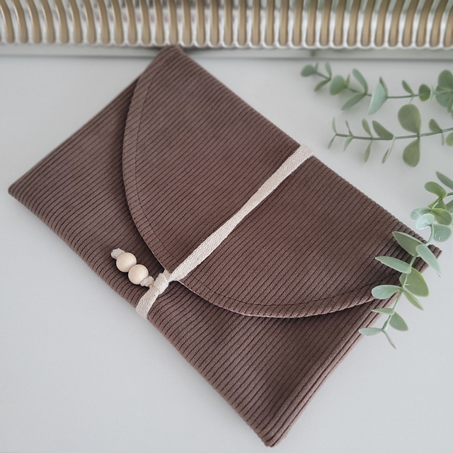 Pochette à livre Elie velours taupe