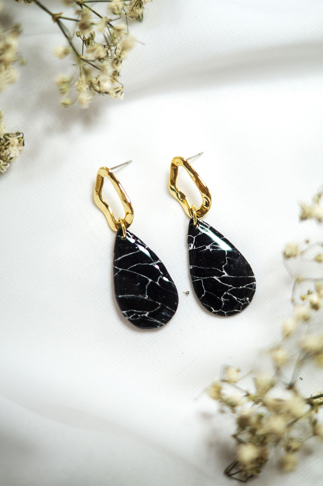 Coloris marbre noir - Boucles Venise
