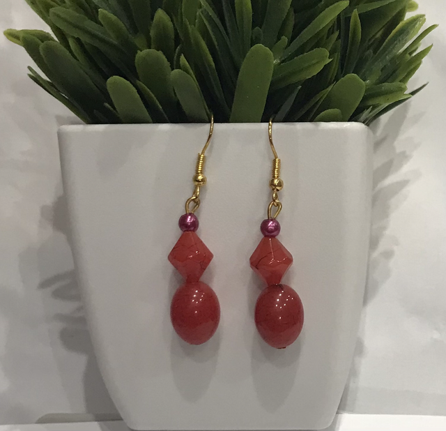 Red Dangling Earrings- RDE484
