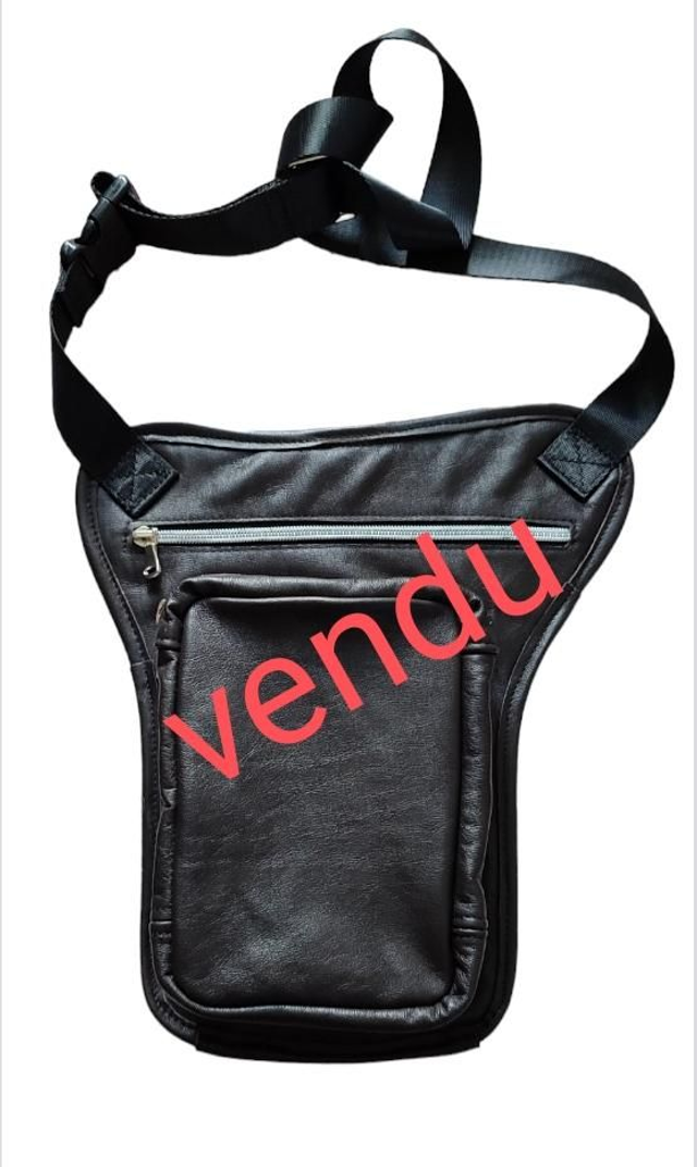 VENDU. Sacoche motard 