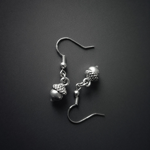 Acorn Simple Earrings
