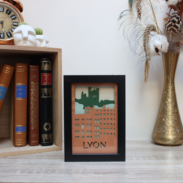Cadre Lyon place St Jean, vue sur Fourvière • 10cm x 15cm