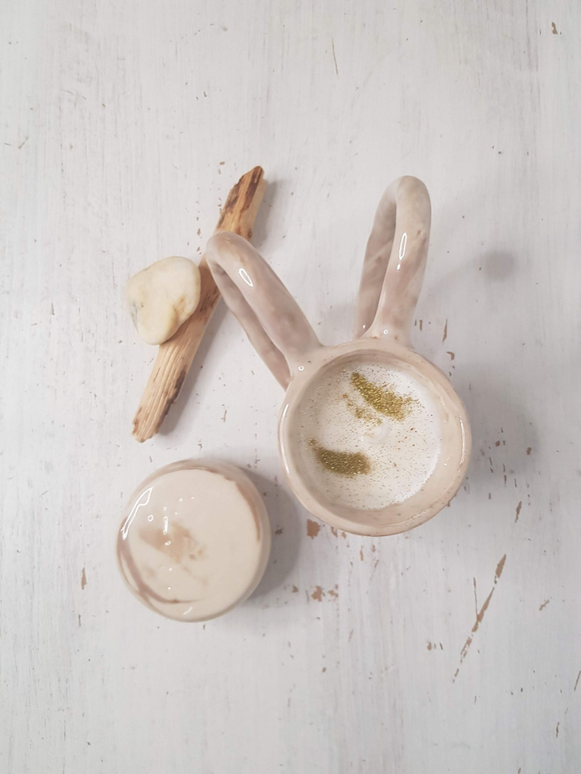 Bougie collection Neige éternelle (modèle tasse blanc et marron ) 