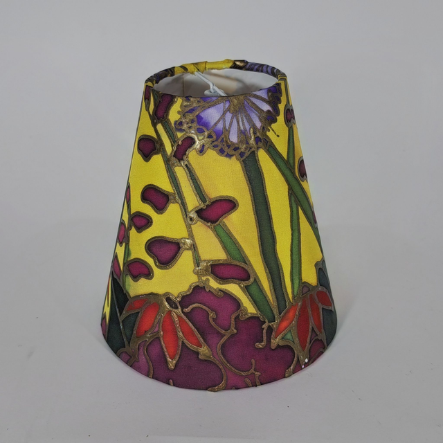 Yellow garden mini cone shade   