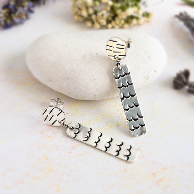 Pendientes alargados  de ondas en Plata 925