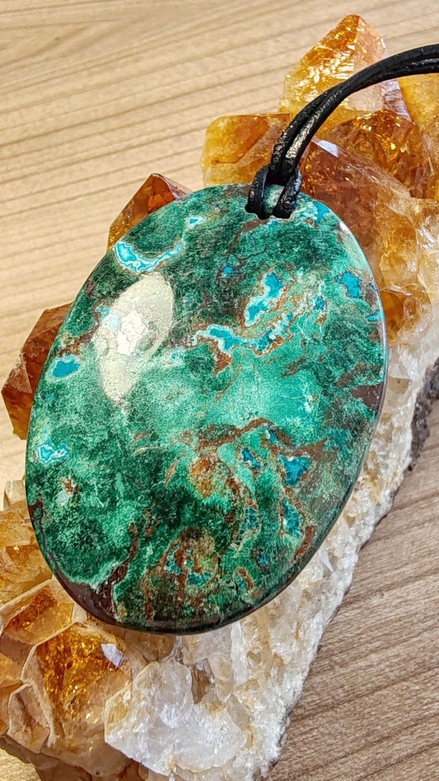 Chrysocolle sur cuprite 