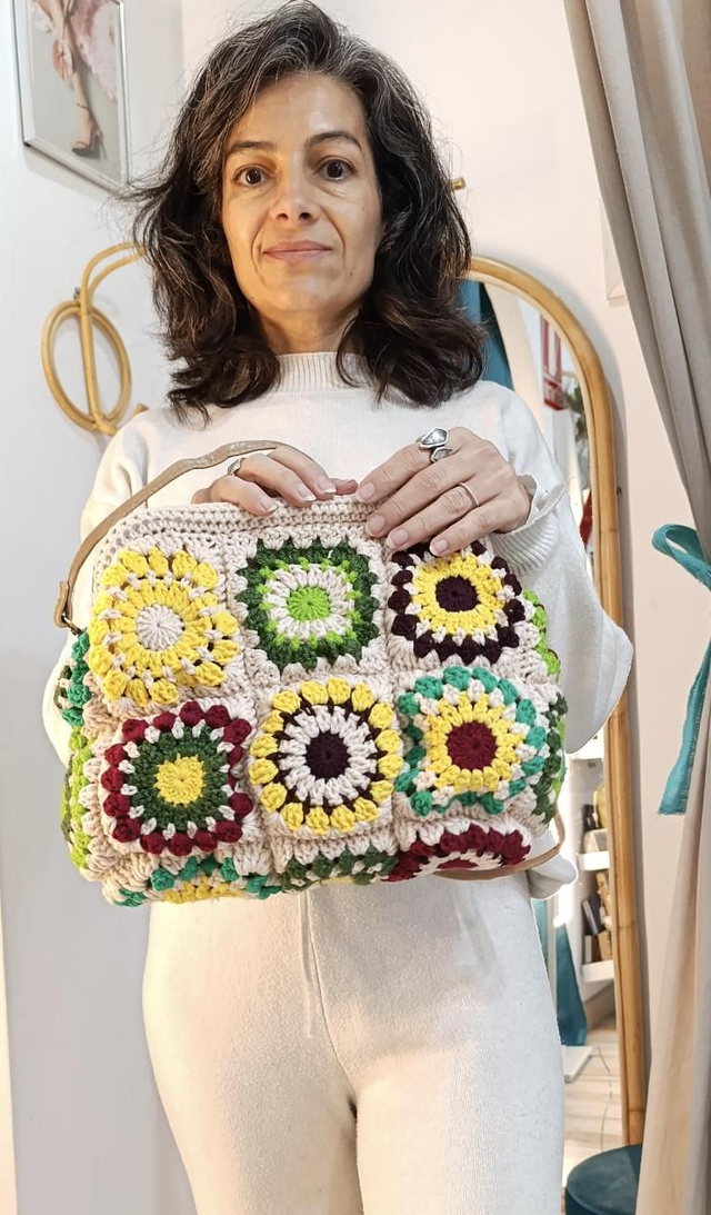 Bolso grannys boca de lobo 