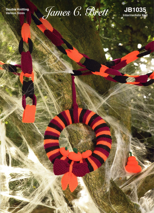 JB1035 Wreath, Paperchain and Pumpkin Stack Pattern