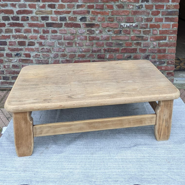 Table basse en chêne
