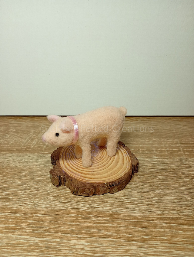 Cute pig decoration, felted pig