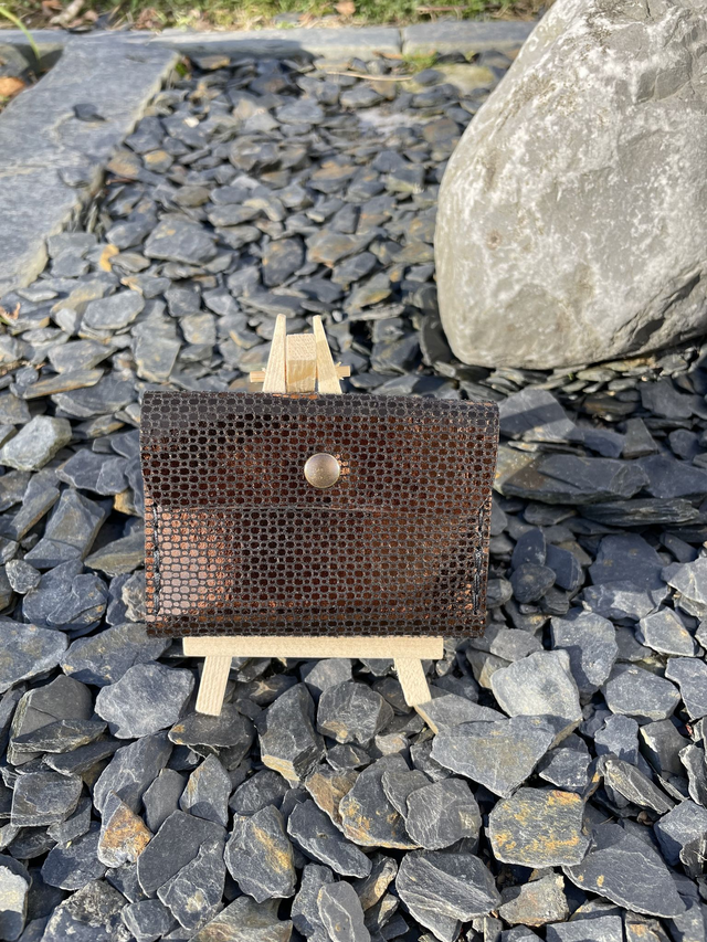 Porte-cartes/porte-monnaie marron brillant