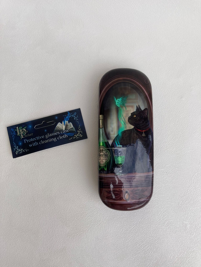 Absinth glasses case by Lisa Parker 