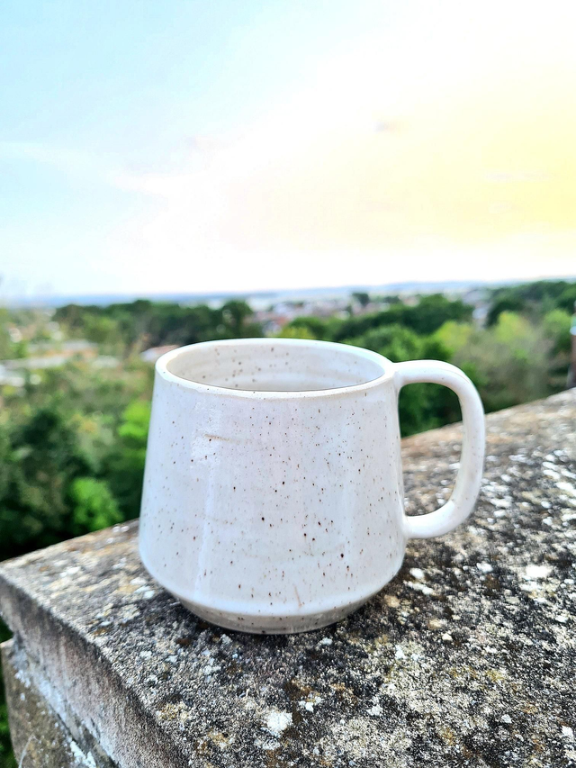 Iris Mug - Standard - Speckle Cream