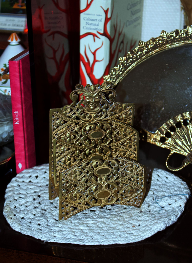 Porte courrier en laiton